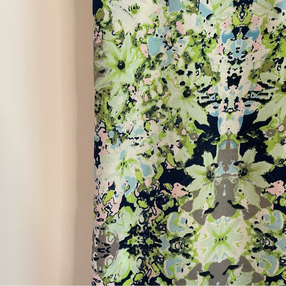 Floral Print Drawstring Pants - Picture 4 of 5